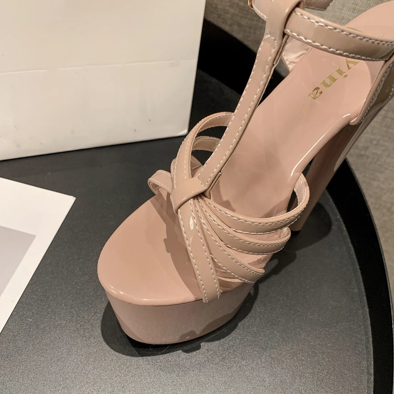 Summer Womens Sandals Sexy Waterproof Platform T-strap Combination Patent Leather High-heeled Sandals Nightclub Shoes250102