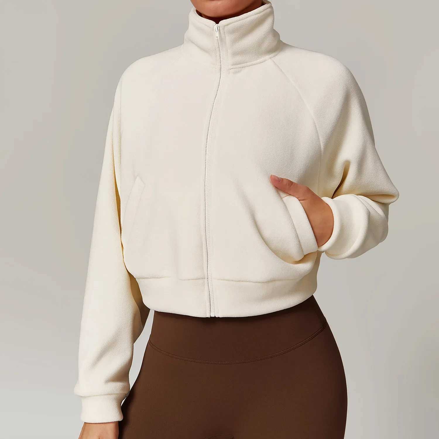 Winter standing yoga suit warm jacket womens long sleeved running windproof top with wool sports and fitness jacket M250103