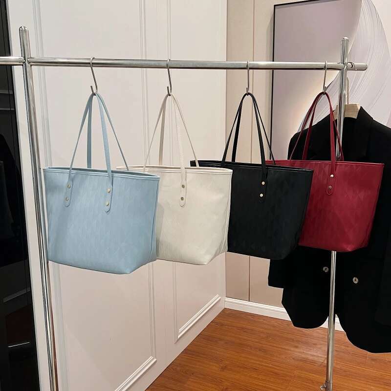 leisure Hot selling leisure solid color fashionable PU women s shoulder trend bag new quality design large capacity trendy handbag