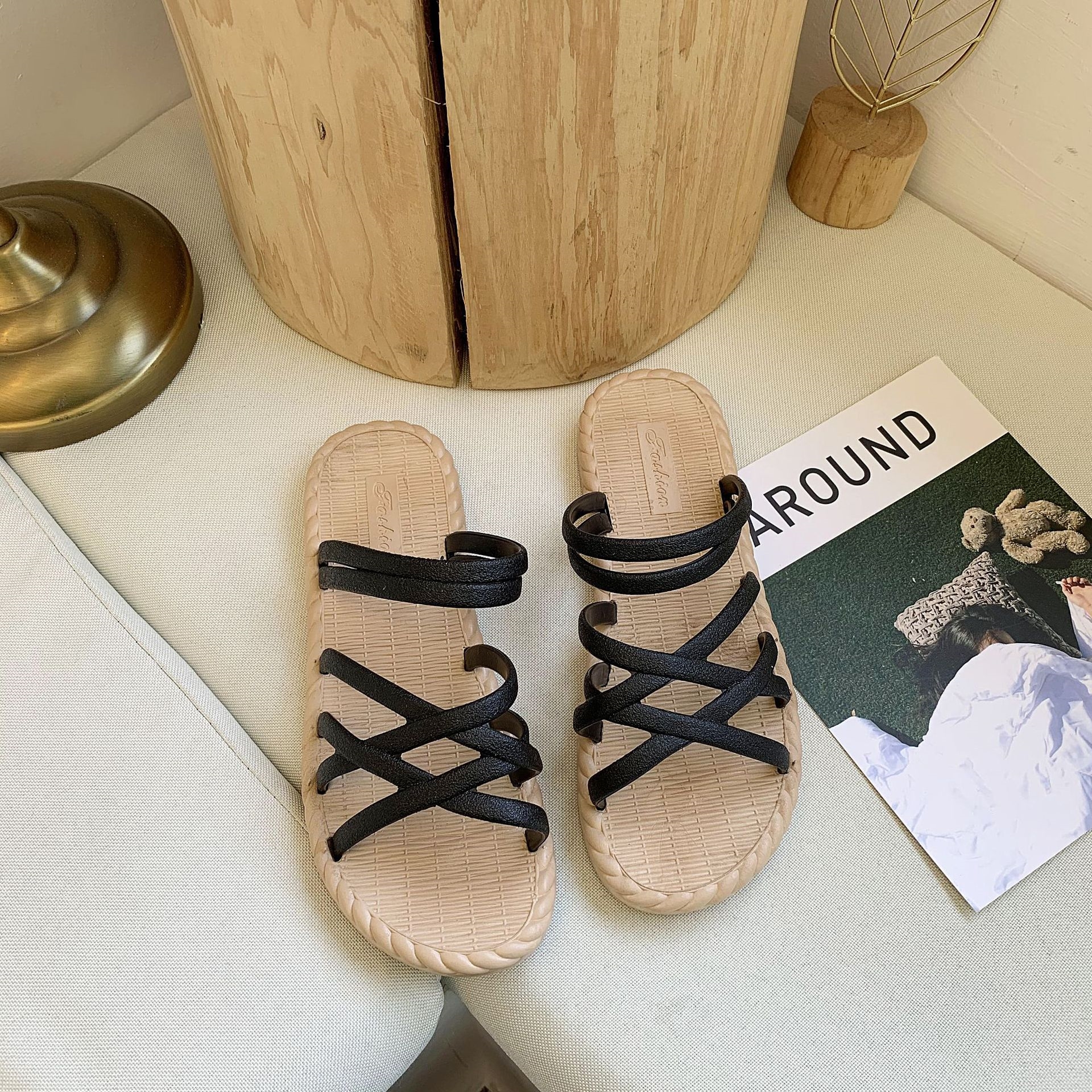 2025 S Fashion Designer New Free Shipping Flat Bottomed Beach Breathable Women Solid Color Green Size EUR For Womens Daily Wear