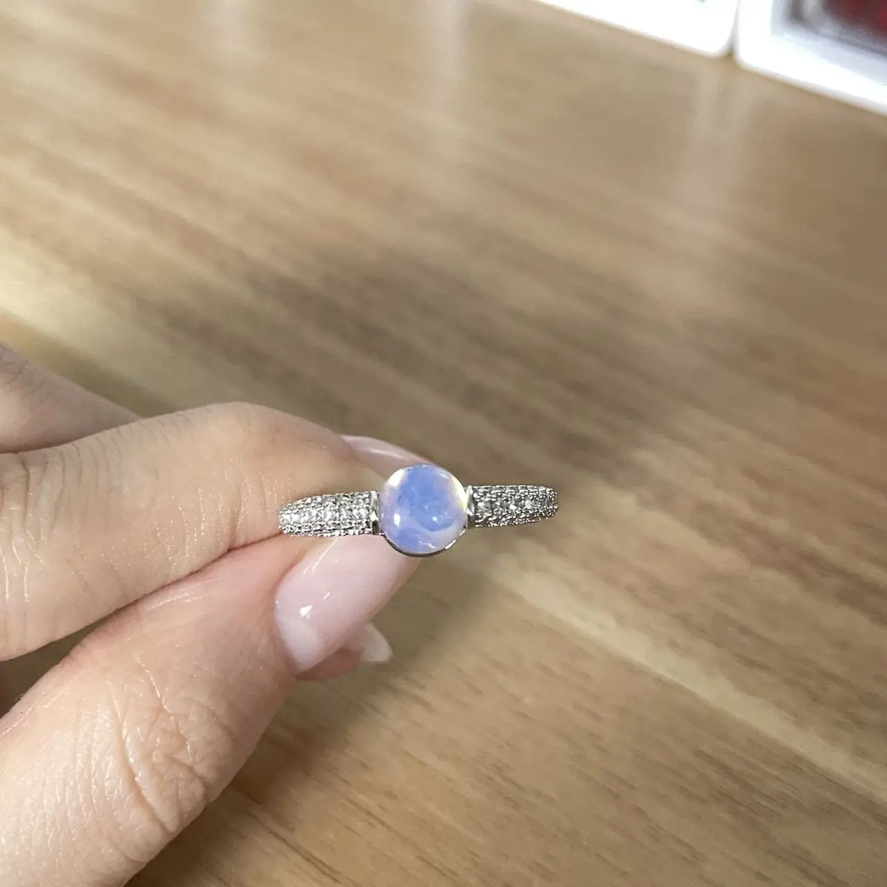Classic ring with 33 colors and 6mm round candy style inlaid with transparent zircon crystal for womens birthday gift 250102