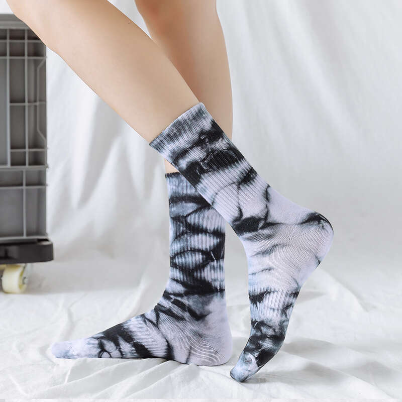 Street Trend Ins Tie Dye Mid Women, Hip-Hop Style Gradient Color Long Tube Sports Socks For Men And Women