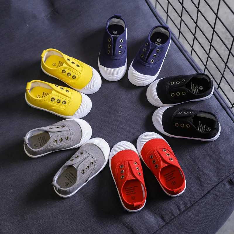 Childrens canvas shoes seasonal edition soft breathable simple Korean style casual shoes for boys and girls childrens fashion M250103