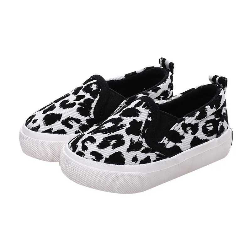 Spring Kids Shoes Boys Girls Casual Shoes Fashion Leopard Print Comfortable Canvas Shoes Childrens Sports Shoes Slip on Loafers M250103