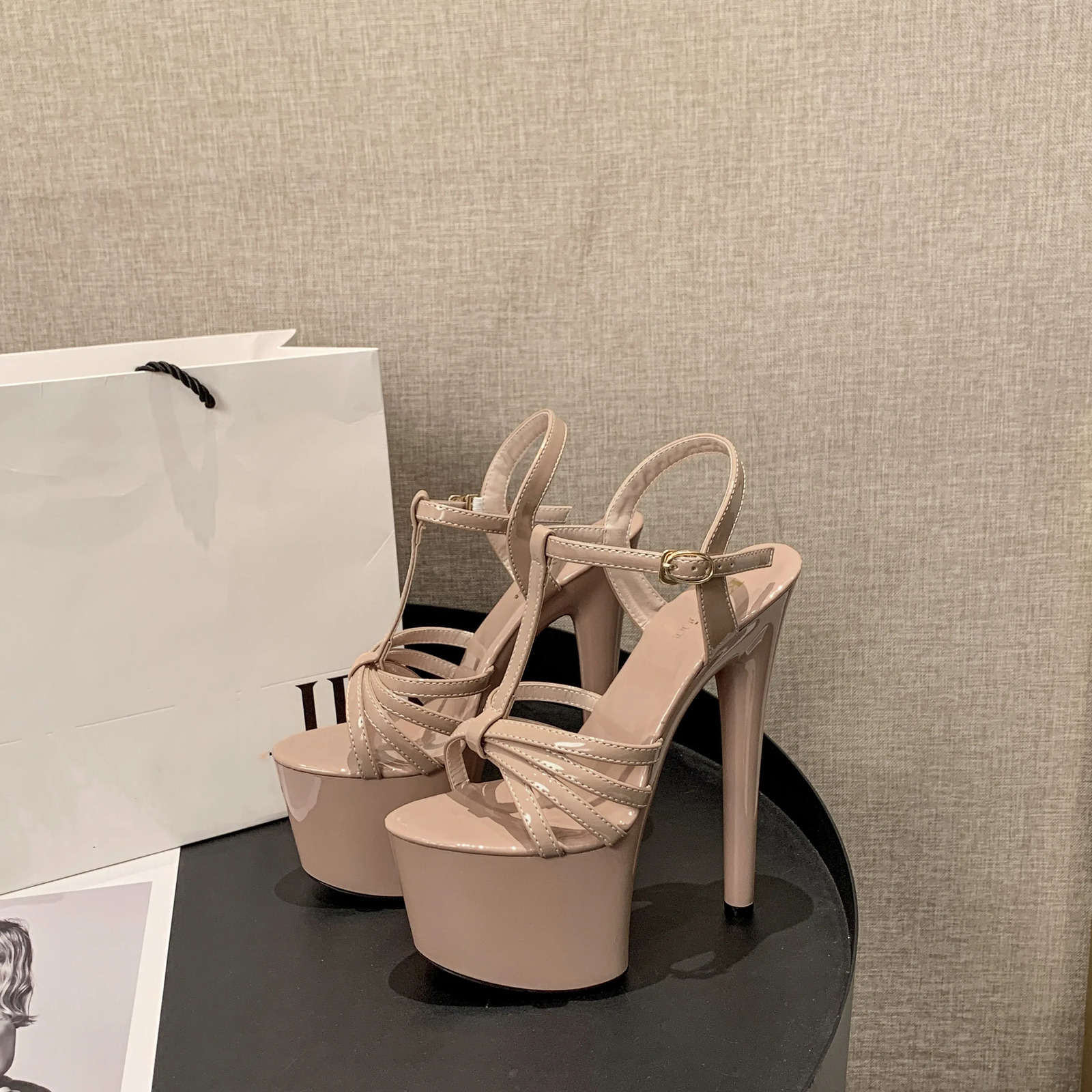 Summer Womens Sandals Sexy Waterproof Platform T-strap Combination Patent Leather High-heeled Sandals Nightclub Shoes250102