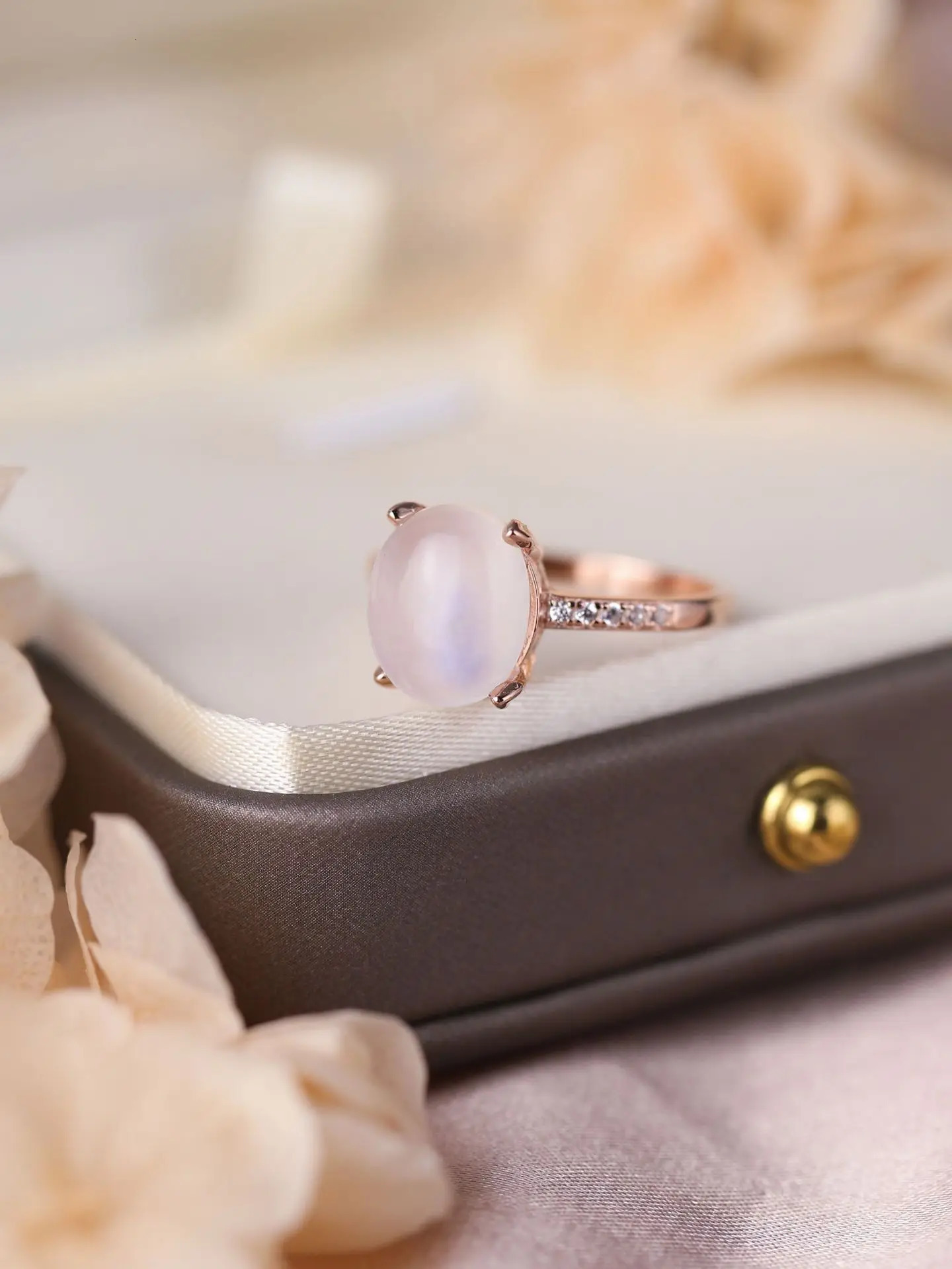 European and American sense s925 pure silver multi-layer moonstone rose gold ring womens fashion ring 250102