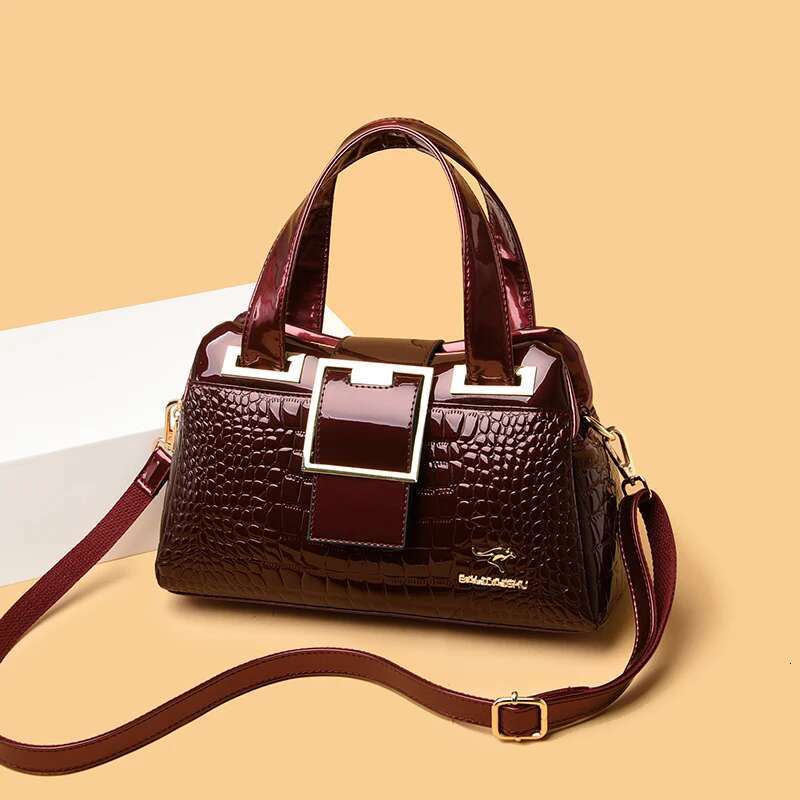 Women's 2025 new crocodile pattern leather designer crossbody bag trend shoulder bag casual fashion handbag