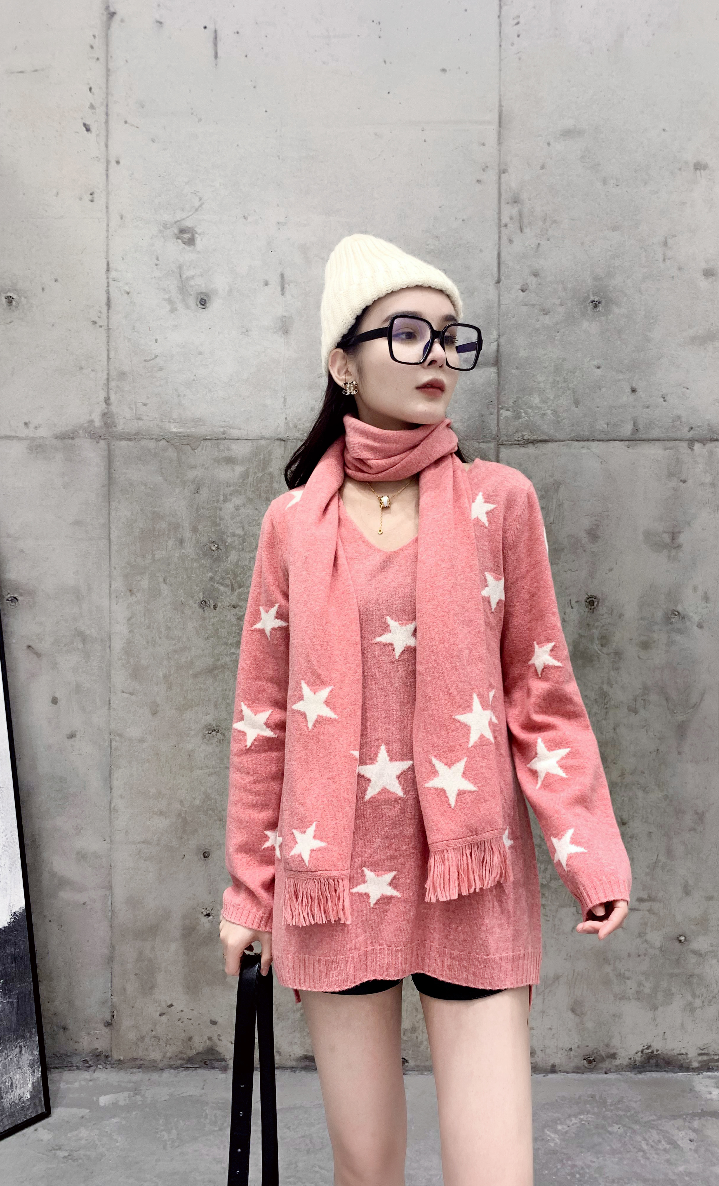 Trendy Ladies' Woolen Jumper - Stylish Knitted Shirt