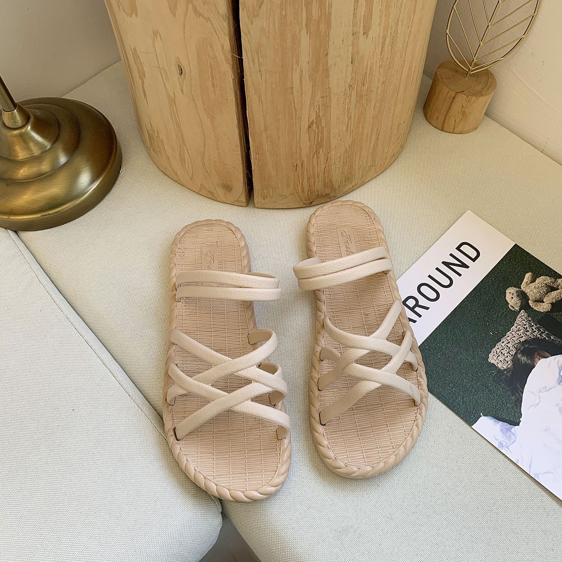 2025 S Fashion Designer New Free Shipping Flat Bottomed Beach Breathable Women Solid Color Green Size EUR For Womens Daily Wear