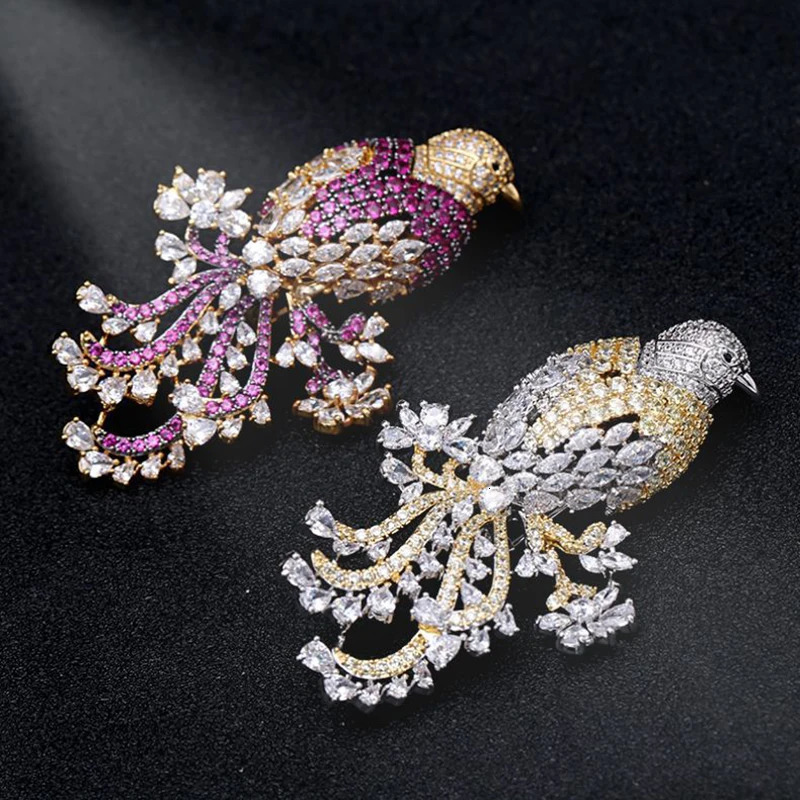 SUYU National Style Retro Color Copper Inlaid Cubic Zirconia Animal Suit Jacket Gift Accessories Female Magpie Brooch 250103