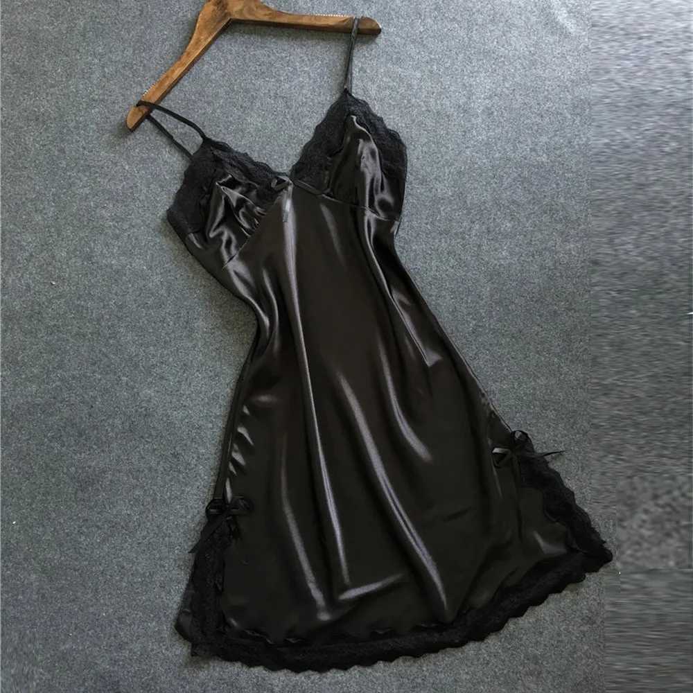 Sexy lingerie womens night gown satin lace night gown sleeveless pajamas deep V-neck pajamas Lenceria Para Damas W250103
