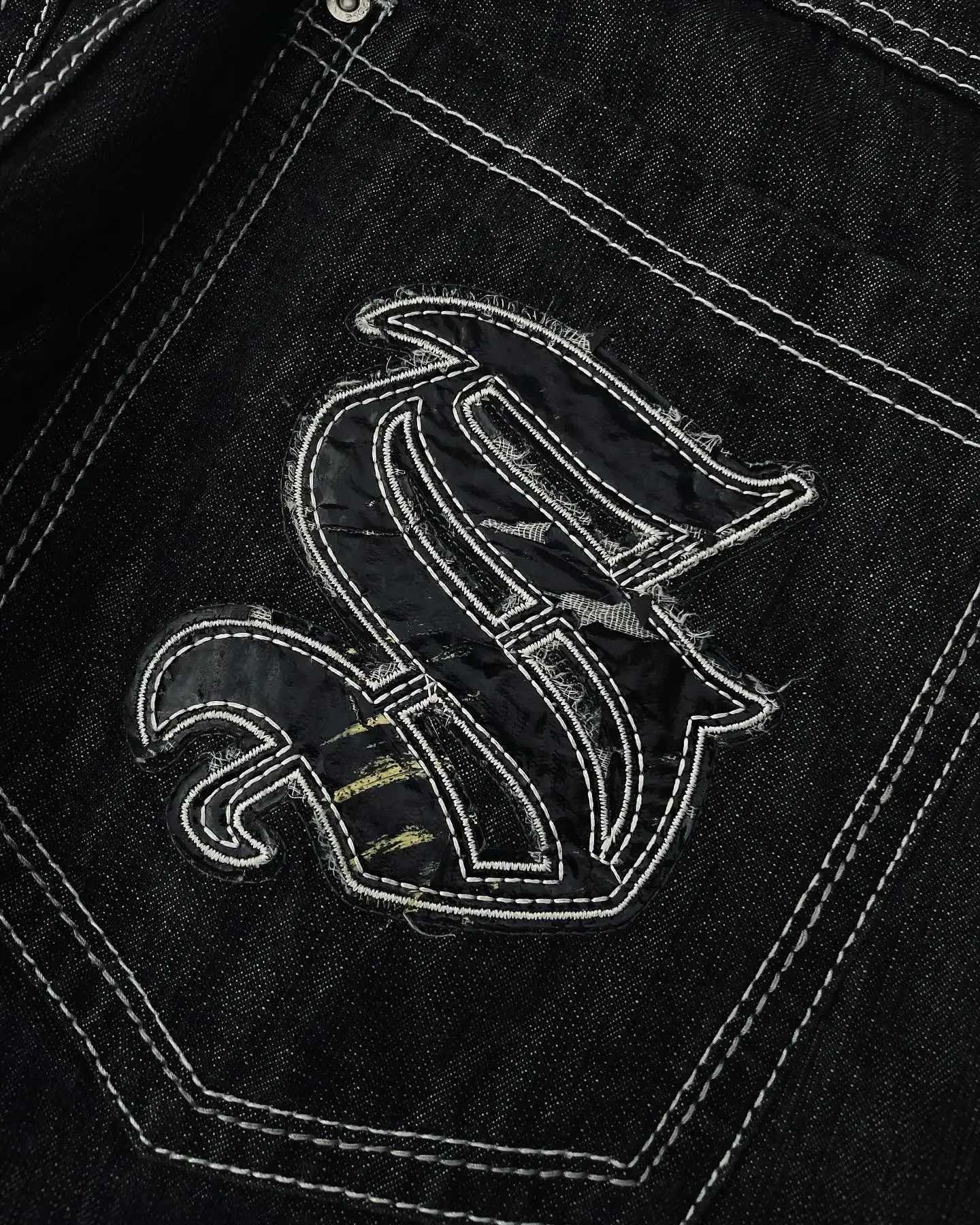 Y2K jeans New South Pole American retro Gothic graphic embroidered pocket style jeans Harajuku mens hip-hop wide leg pants for street wear W250103