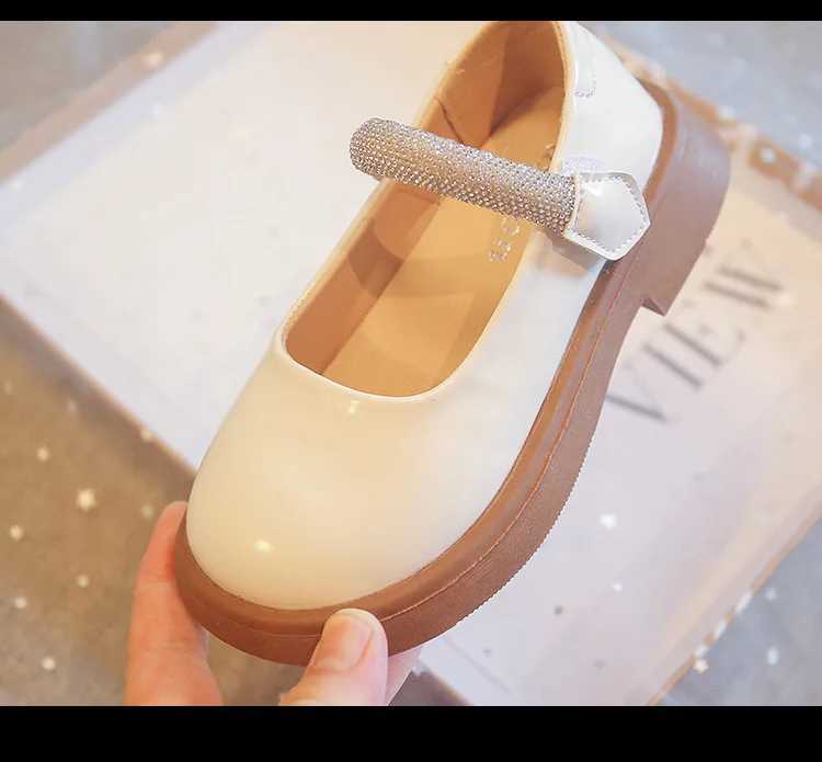 Girls leather shoes Spring and Autumn new pearl childrens casual shoes Childrens rubber platform lace performance shoes M250103