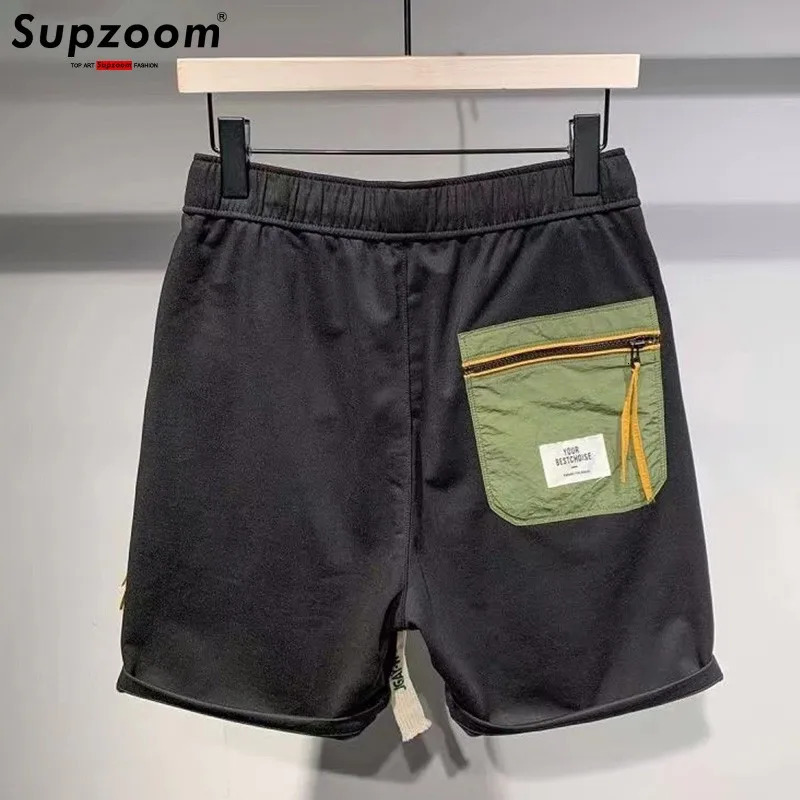 Supzoom has just arrived at the summer loose casual street trend contrasting colors patchwork pockets personalized work clothes shorts for men 250102