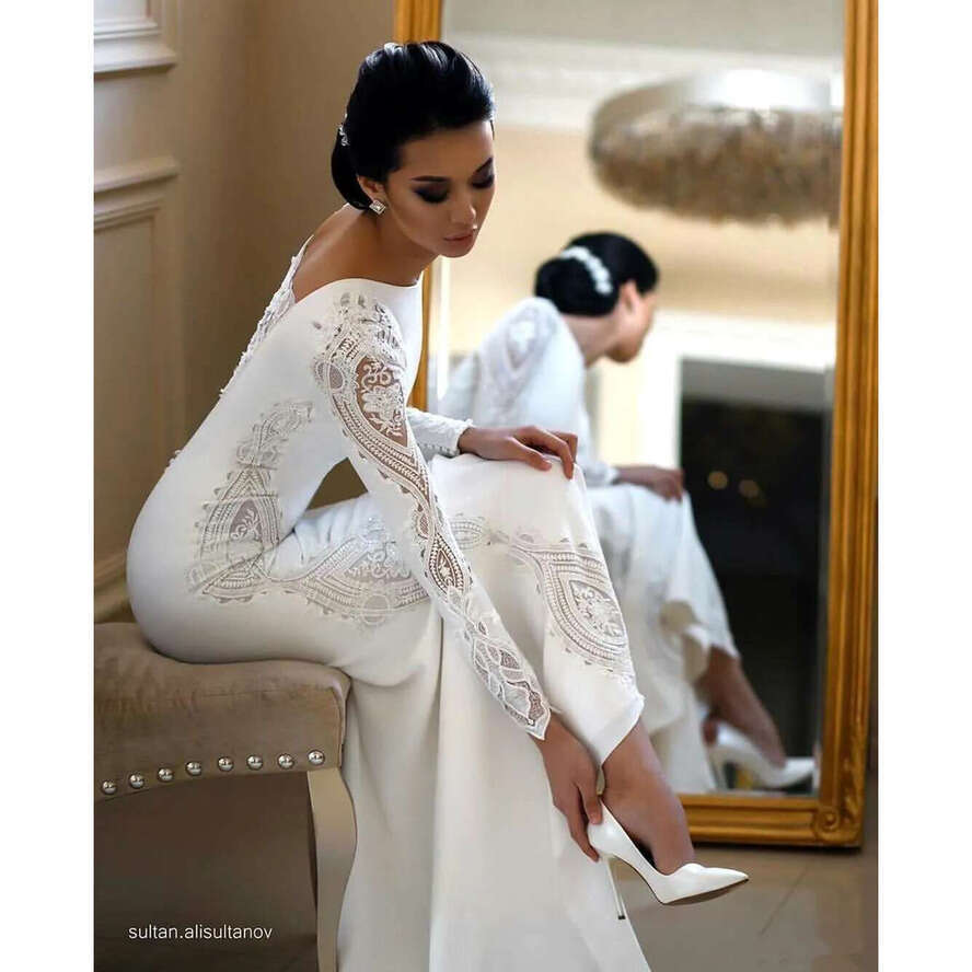 O Neck Lace Sheath Bohemia Dresses Long Sleeves Satin Applique Plus Size Modest Arabic Wedding Bridal Gowns Bc2685