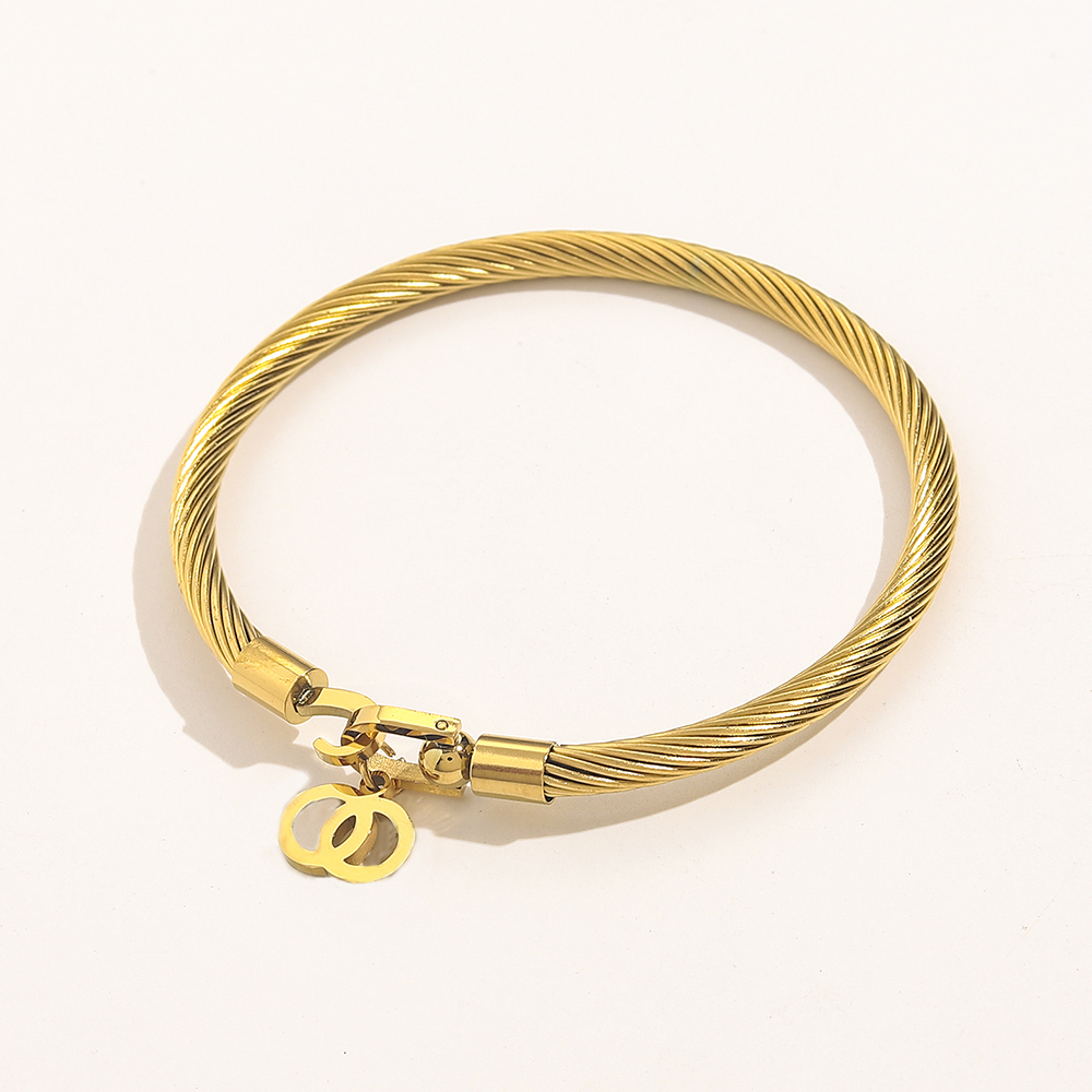 Luxury designer Bracelet Twisted Stainless Steel Bangle Gold Silver Bangle Classic Cuff Bracelets Designer Women Jewelry Party Gift