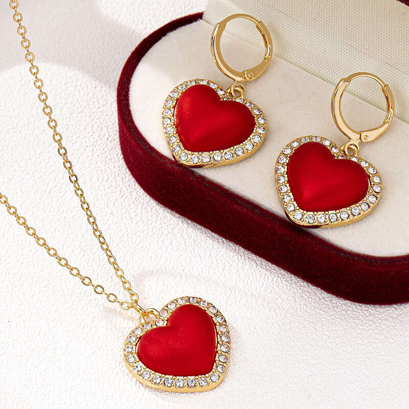 1 of fashionable and exquisite simple metal chain heart-shaped dia inlaid pendant womens earrings necklace jewelry set