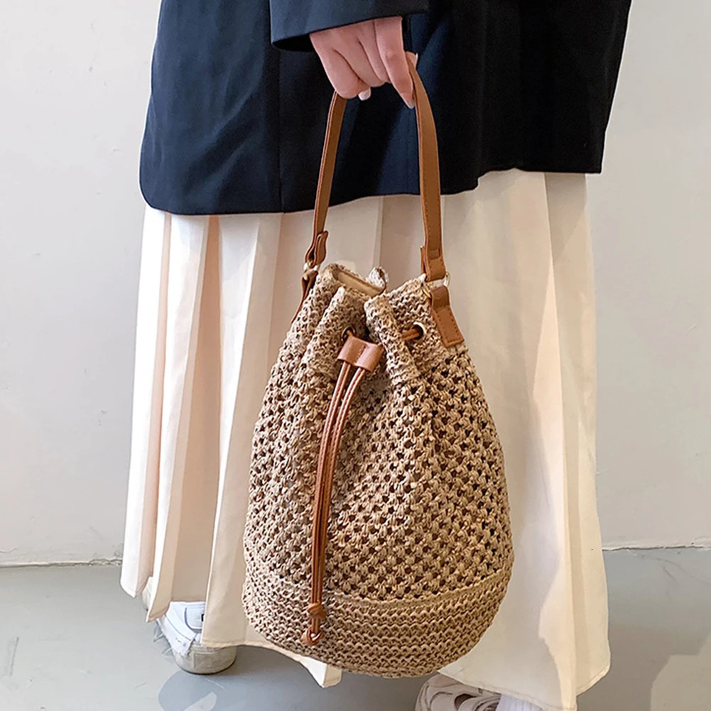 Summer Straw Woven Beach Bag Rattan Ladies Purses Handbag Wrist Pack Women Handle Female Bucket Tote Bags Knit Travel 250102