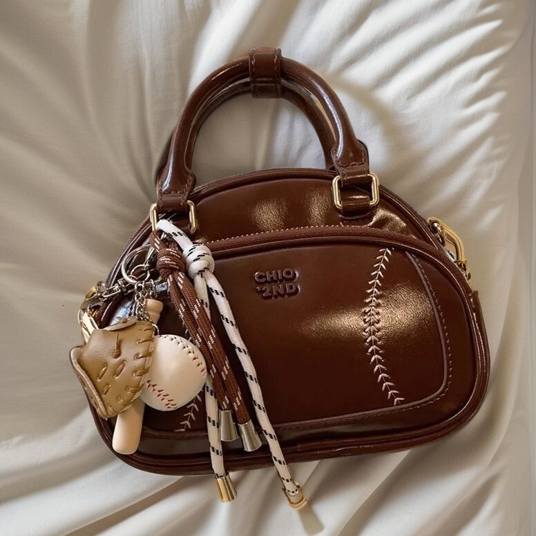 24 Year Popular Versatile Designer Trend Women's Autumn And Winter Shoulder Bag Crossbody Bag Fashion Bag