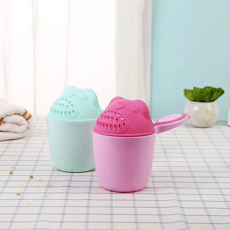 Cute Cartoon Baby Bath Caps Toddle Shampoo Cup Children Bathing Bailer Shower Spoons Child Washing Hair Kids Tool 241230z