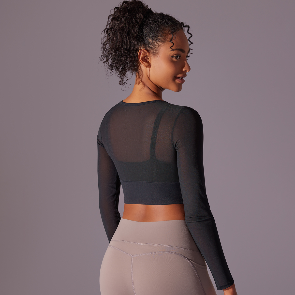Quick Dry Gym Clothes Women's Mesh Yoga Shirt Sexy Short Sleeve Sweatshirt With Chest Pads Running Fiess Femal