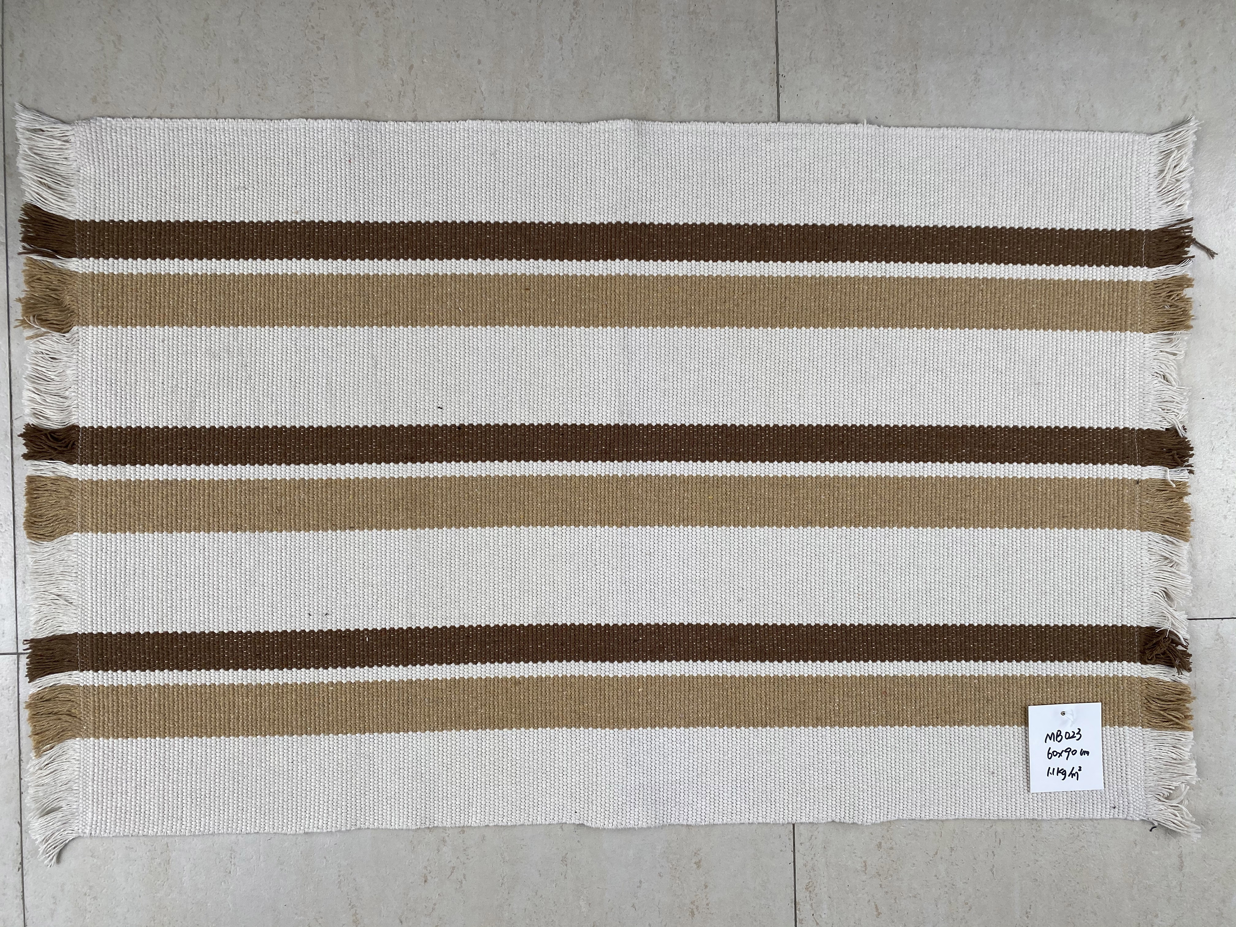 Elegant Handmade Cotton Carpet - Artisanal Textured Rug Perfect for Cozy Interior Spaces