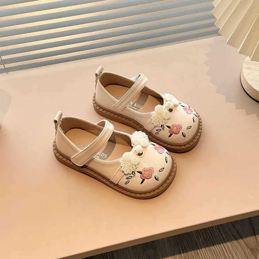 Girls Princess Shoes Embroidered Ethnic Style Spring/Summer Soft soled Baby Shoes M250103