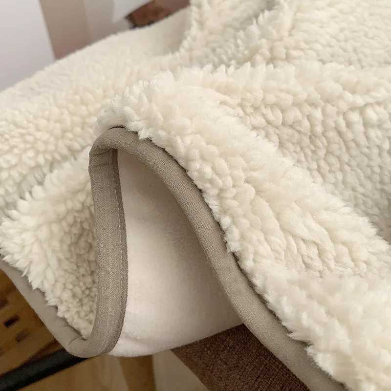 Autumn and Winter Wool Rack Neck Jacket Couple Zipper Loose Windproof Warm Wool Coat Solid Polar Wool Comfortable Splicing Top M250103