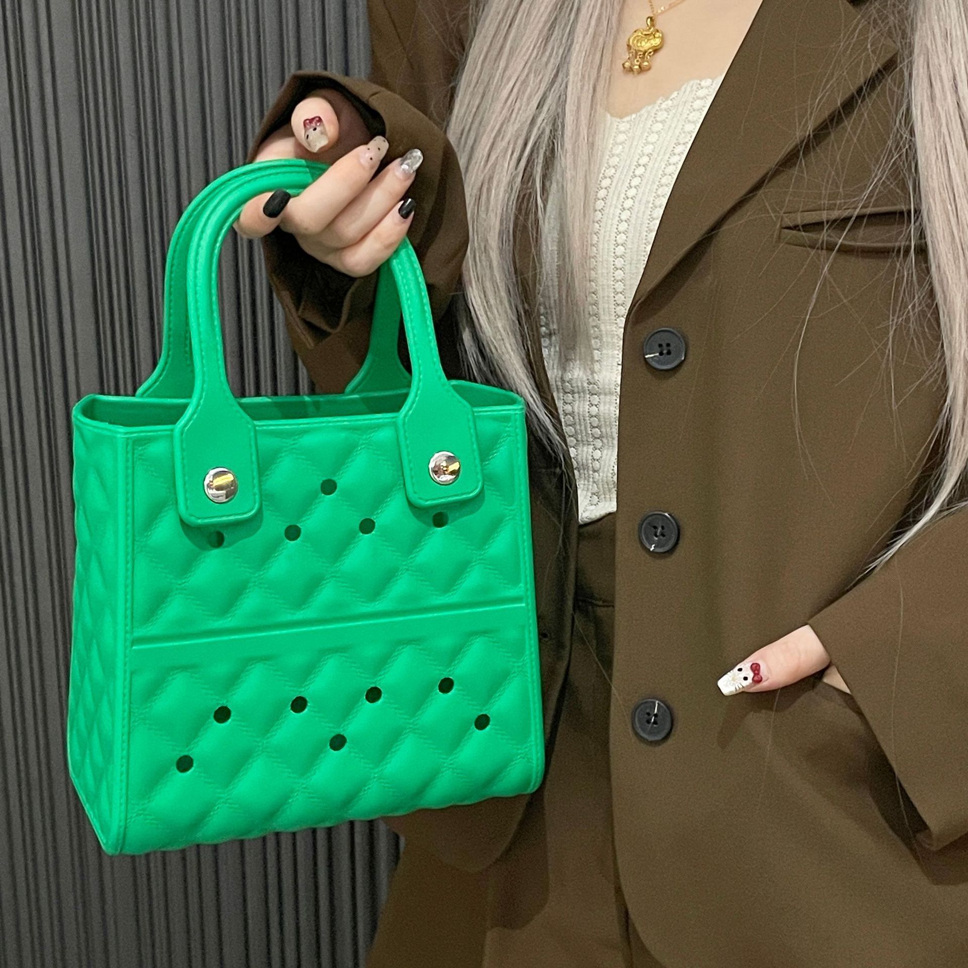 High End Fashion Designer Khaki Women's Backpack Female Student Shoulder Bag Simple And Fashionable Backpack Wallet