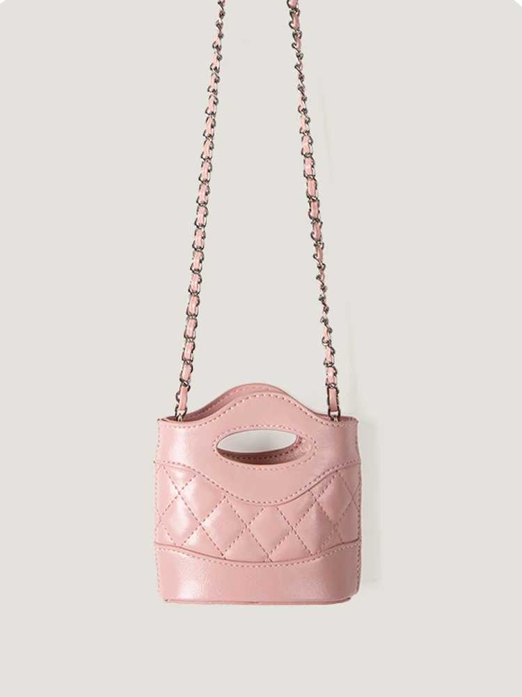 2024 South Koreas new mini handbag Fi PU leather underwear chain lipstick bag warm cooked food card case coin purse Y240102