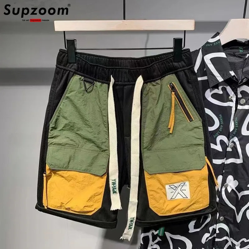 Supzoom has just arrived at the summer loose casual street trend contrasting colors patchwork pockets personalized work clothes shorts for men 250102