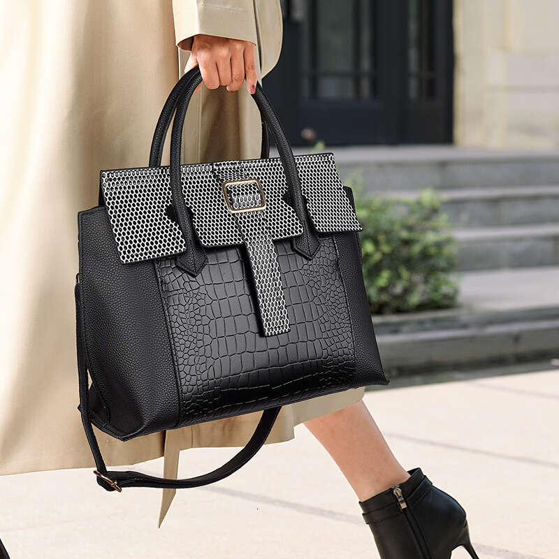 Women's Bags Women's handbag new fashionable and simple tote bag, large capacity crocodile pattern bag for women