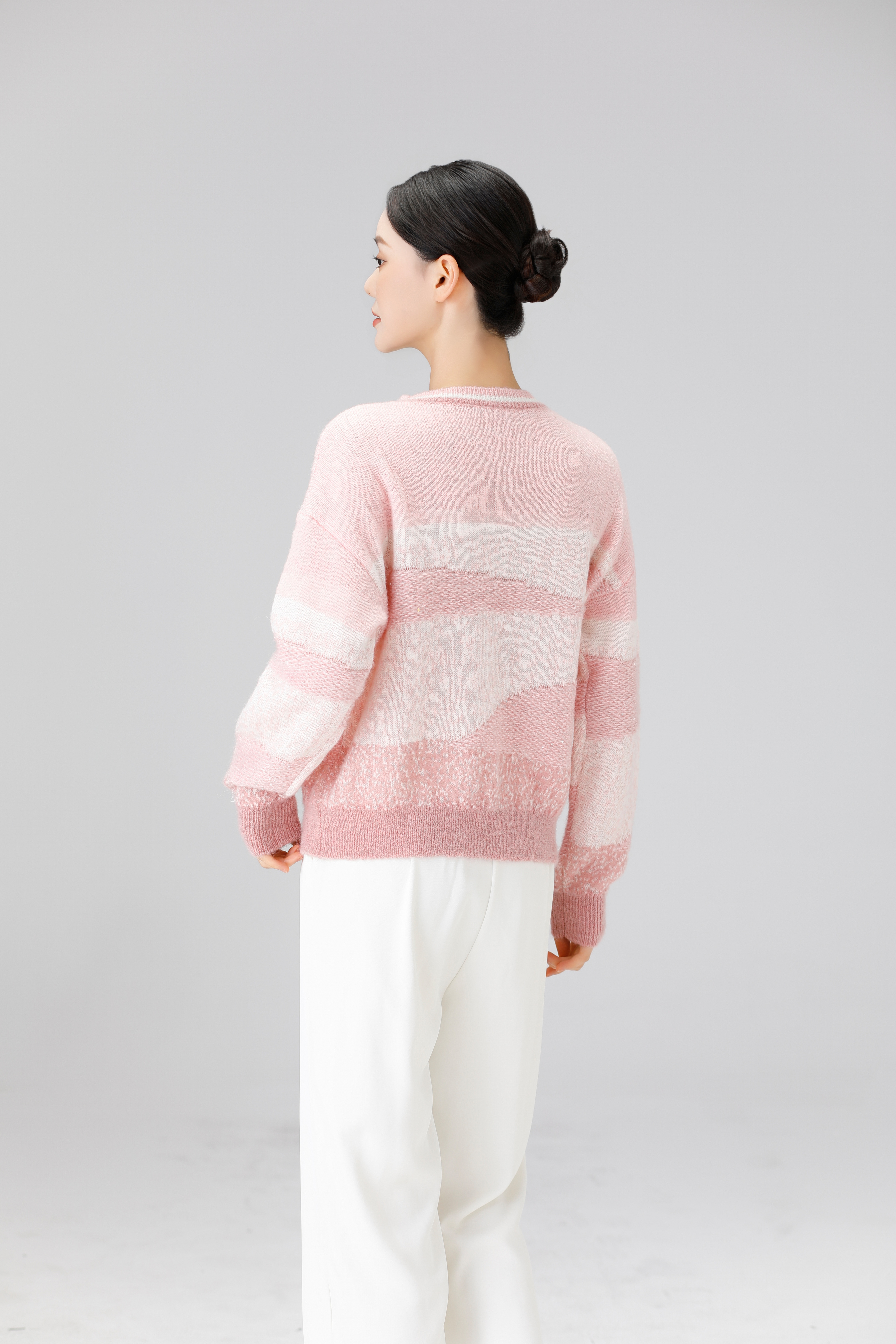 Women's Knitted Pullover - Cozy Cotton Sweater for Everyday Wear
