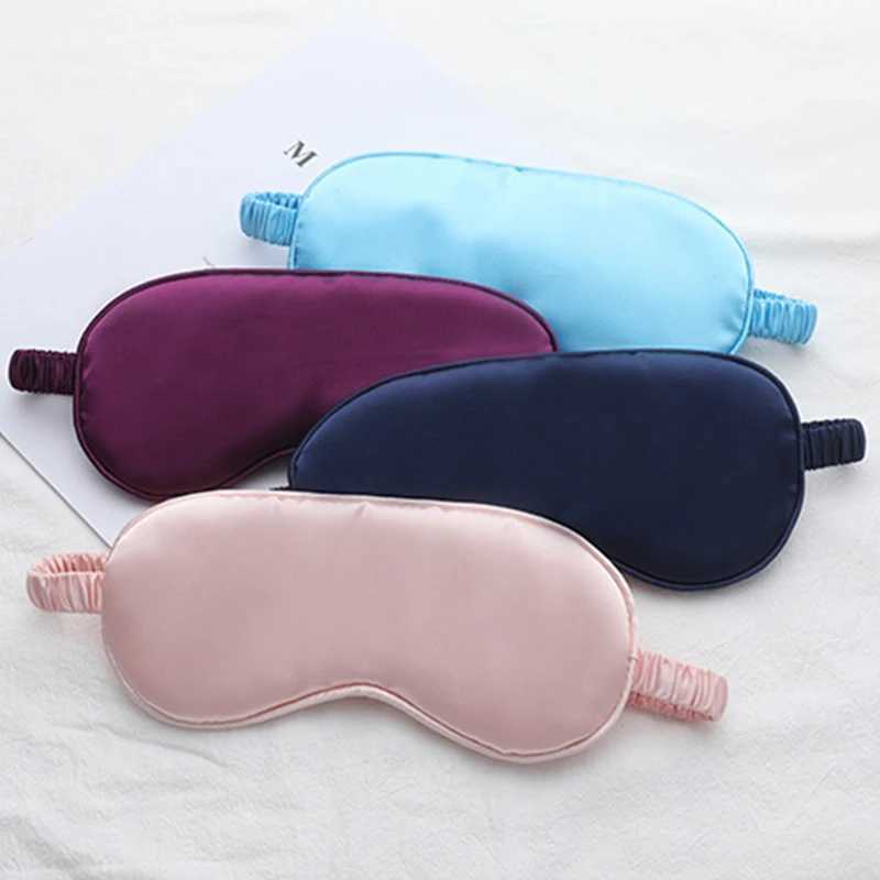Silk Sleeping Eye Mask with Carrying Pouch Bag Travel Sleep Eyeshade For Women Man Nap Cover Comfortable Eye Patch Help RestXJ250103