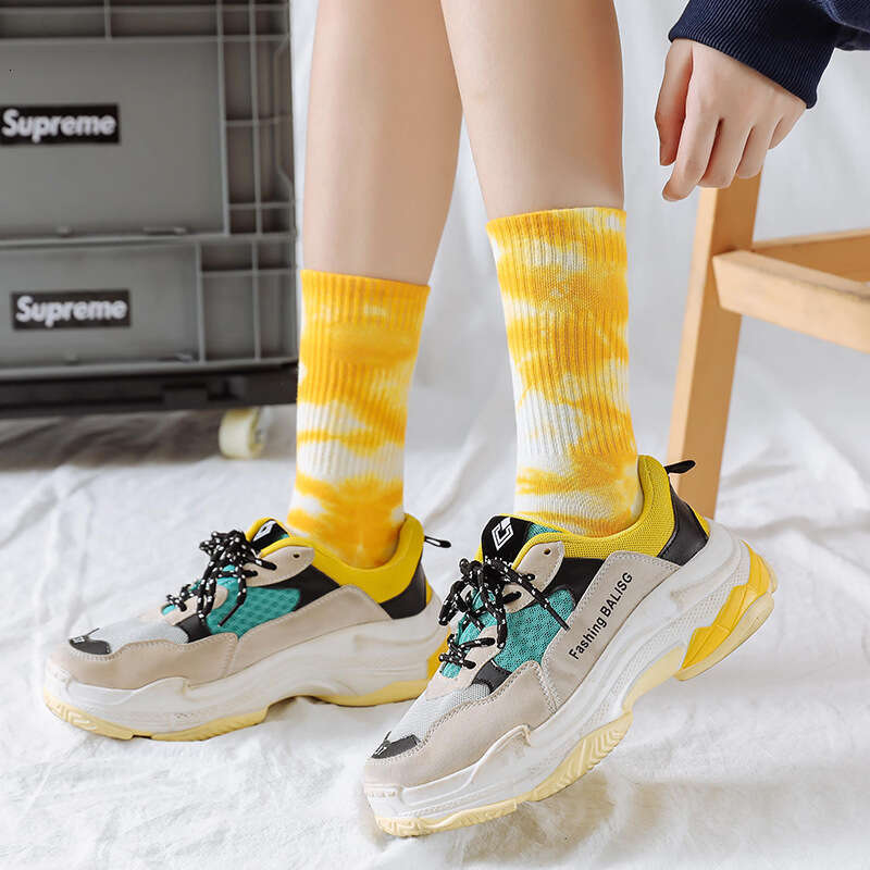 Street Trend Ins Tie Dye Mid Women, Hip-Hop Style Gradient Color Long Tube Sports Socks For Men And Women