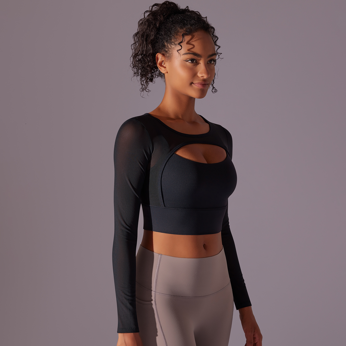 Quick Dry Gym Clothes Women's Mesh Yoga Shirt Sexy Short Sleeve Sweatshirt With Chest Pads Running Fiess Femal