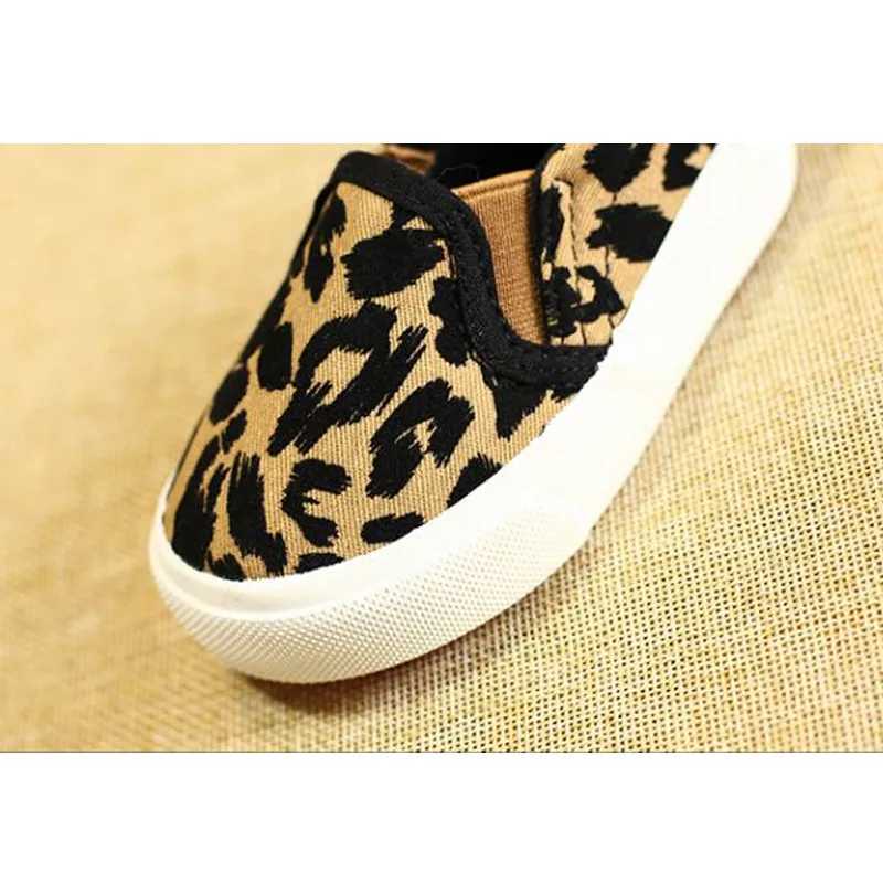 Spring Kids Shoes Boys Girls Casual Shoes Fashion Leopard Print Comfortable Canvas Shoes Childrens Sports Shoes Slip on Loafers M250103