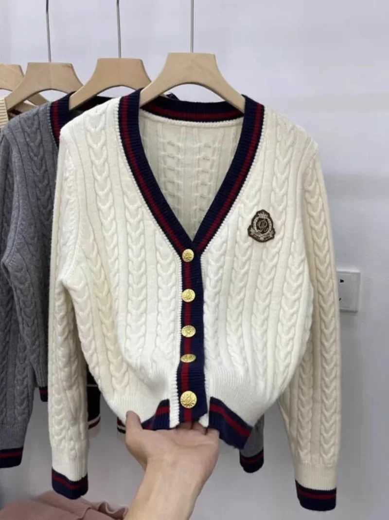 British style retro womens gray cardigan knitted sweater college emblem embroidered Y2k jacket womens winter V-neck top M250102