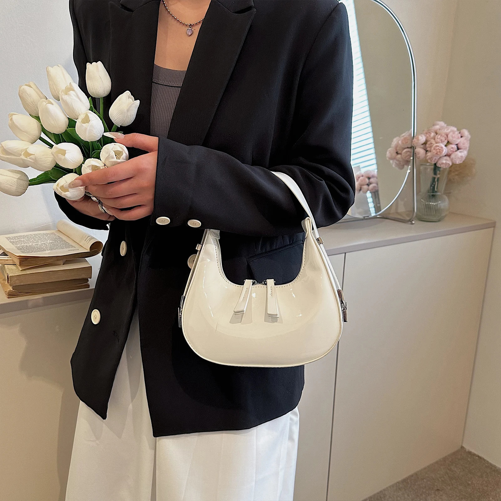 Retro Red Bag for Women Girls Half Moon Small Hobo Shoulder Bags PU Leather Mini Tote Handbag Ladies Clutch Purses 241226
