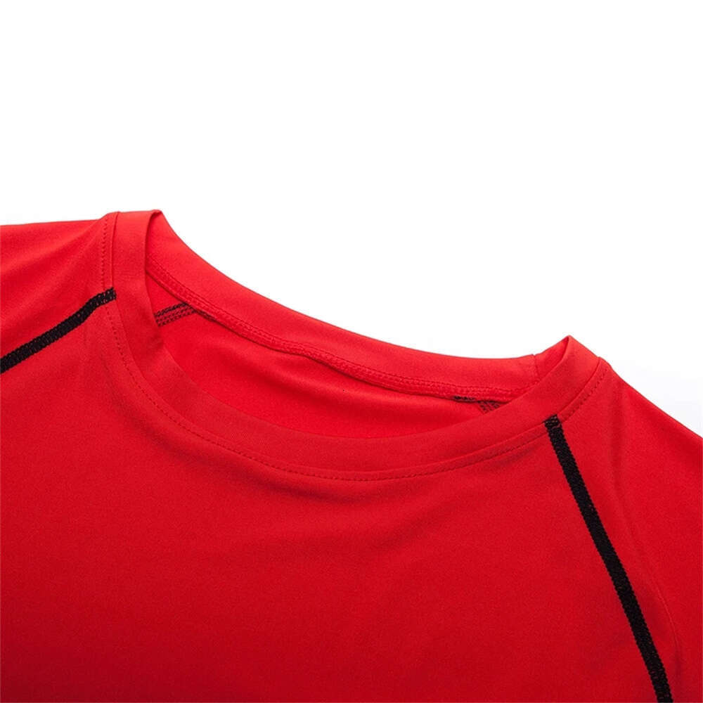 Men's short sleeved compression T-shirt, black sports top, quick drying, breathable, sports training, strength training, running