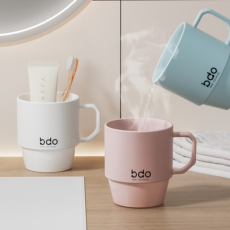 Elegant and Simple Couple's Toothbrush Cup Set