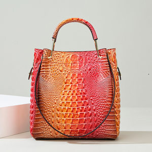 Female Hot Selling New Bucket Bag, High-End Fashionable Embossed Handbag, Large Capacity Mother And Child Shoulder Bag