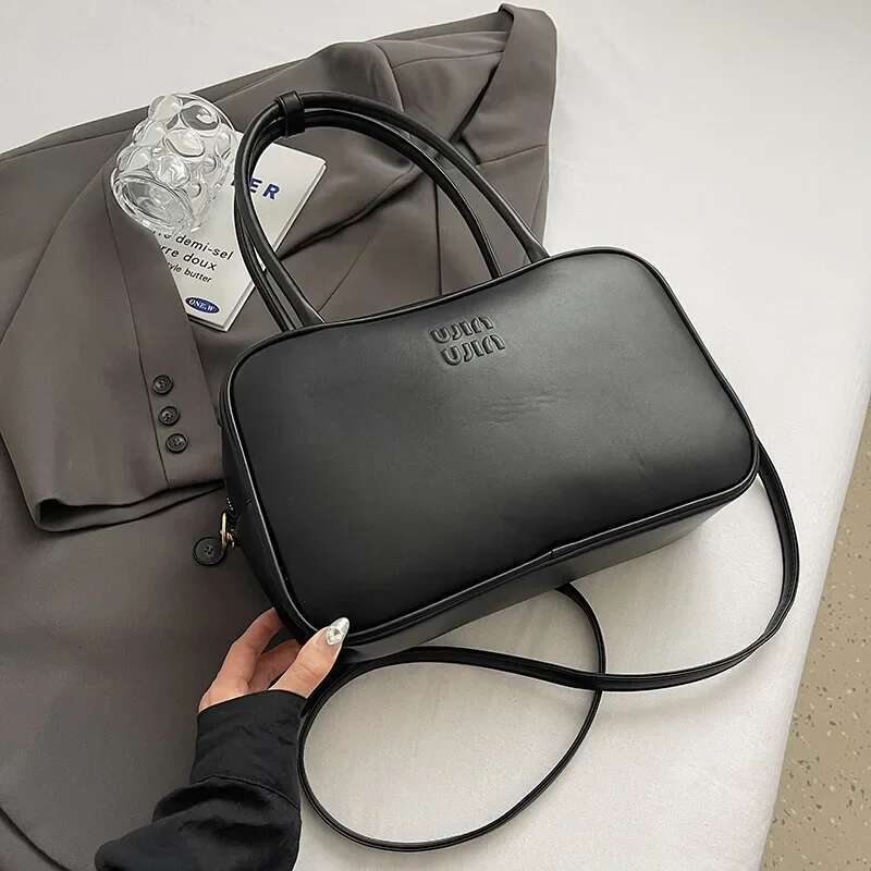 Retro large capacity women s autumn new work commuting designer handbag pillow women s single shoulder crossbody bag bag