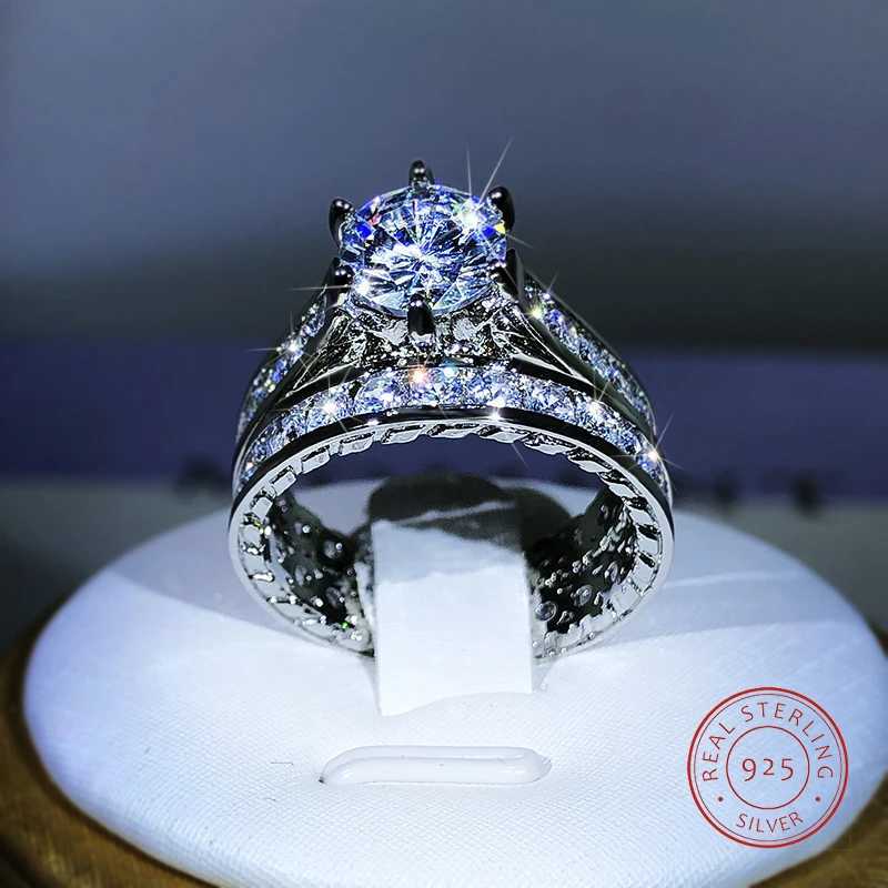 925 Silver Luxury Womens Engagement Ring 2PCS/Set Sparkling Zircon Novel Design Two tone Elegant Womens Jewelry Ring PendantXJ250412