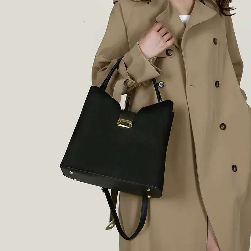 Women s high quality PU handbag solid color exquisite shoulder strap accessories casual designer handbag shoulder bag women s hot selling bag bag