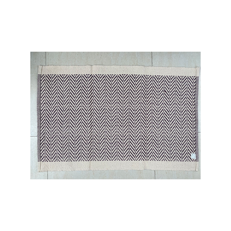 Fashionable Custom Handmade Cotton Rugs Sturdy and Highly Absorbent Perfect for Contemporary Home Decor