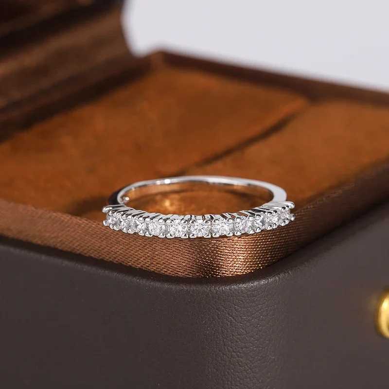 925 Silver Plated Ring for Women Simple Shiny AAAA Zircon Ring Fashion Silver Jewelry Anniversary Gift Bridal RingXJ250514