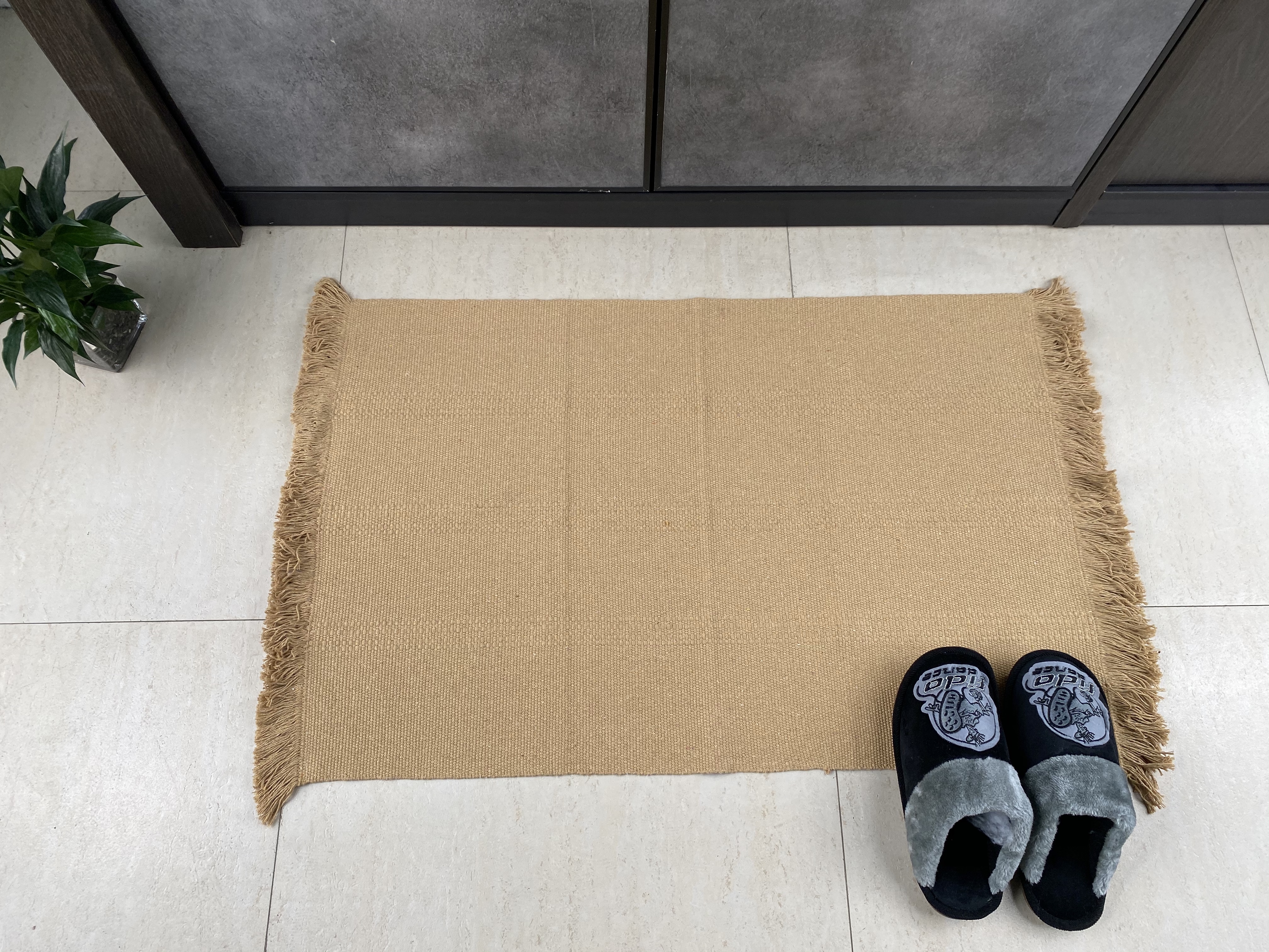 Versatile Solid Workmanship Cotton Carpet Sturdy and Colorful Design
