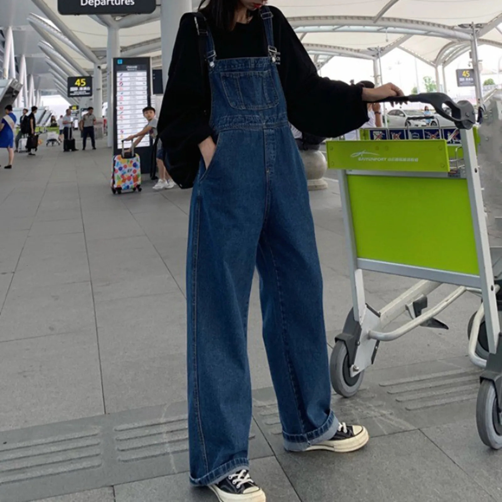 Jeans Women Denim Overalls Y2k Korean Style Adjustable Straps Retro Jumpsuits With Pockets Oversized Buttoned Wide Leg Playsuits 241230