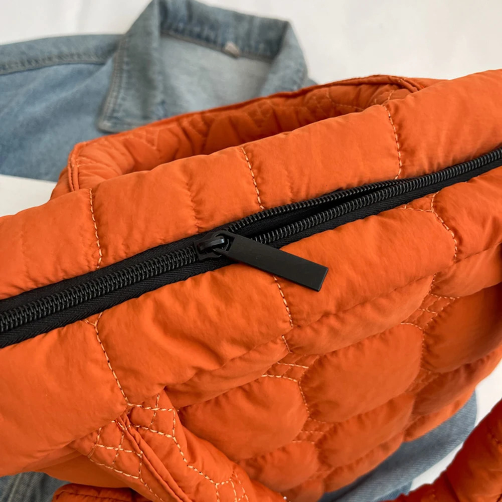 Women Puffy Padded Purse Lightweight Cloud Totebag Large Capacity With A Small Hanging Bag 250103